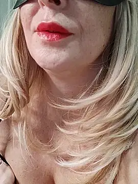 Vivian115 online show from 11.22.25