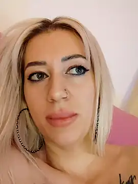 Snapshot of Fuck-Gina chatting on 01.06.25 Fuck-Gina online show from 01.06.25