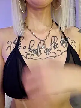 Snapshot of Fuck-Gina chatting on 02.15.25 Fuck-Gina online show from 02.15.25