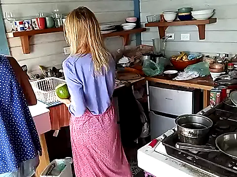 Snapshot of Luna-Natural chatting on 01.10.25 Luna-Natural online show from 01.10.25