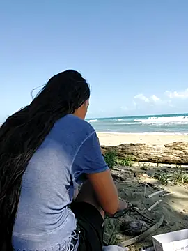 Snapshot of Luna-Natural chatting on 11.03.25 Luna-Natural online show from 11.03.25