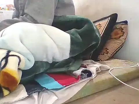 Snapshot of Kumarjay330 chatting on 11.11.25 Kumarjay330 online show from 11.11.25