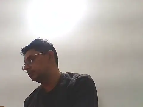 Snapshot of Kumarjay330 chatting on 12.22.25 Kumarjay330 online show from 12.22.25