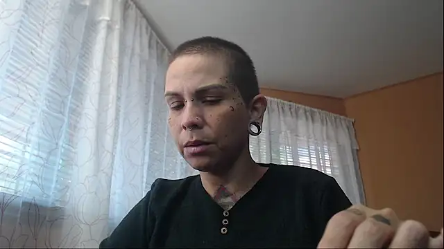 moon cat85 online show from 02.02.26