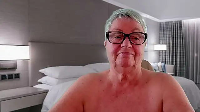GrannyChrissy68 online show from 05.22.26