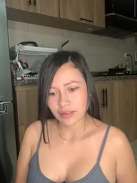 Snapshot of samanthaa_ chatting on 09.25.25 samanthaa online show from 09.25.25