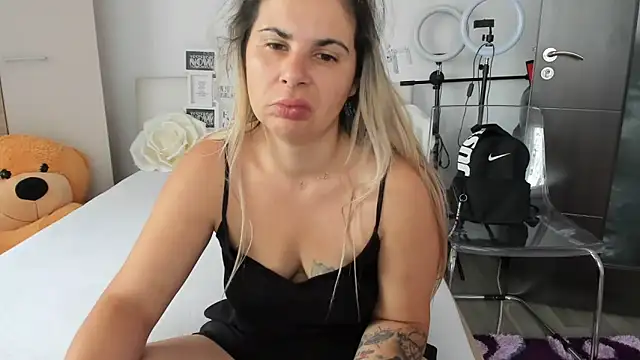 sweetemy4u online show from 09.10.25