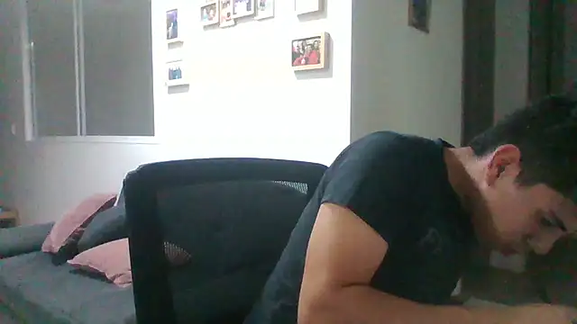 Snapshot of michelangelus2000 chatting on 09.23.25 michelangelus2000 online show from 09.23.25
