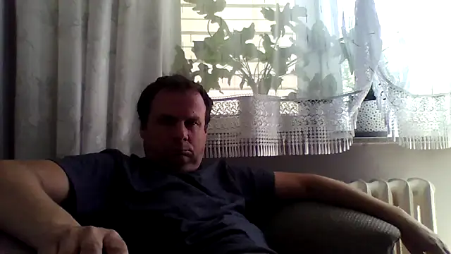 Snapshot of grzes19763 chatting on 05.20.26 grzes19763 online show from 05.20.26