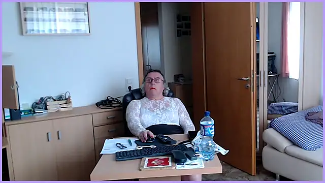 Snapshot of Sissygera chatting on 03.24.26 Sissygera online show from 03.24.26