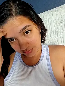 Snapshot of blerstefan1 chatting on 02.11.25 blerstefan1 online show from 02.11.25