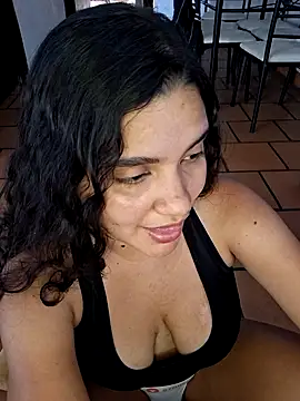 Snapshot of blerstefan1 chatting on 03.02.25 blerstefan1 online show from 03.02.25