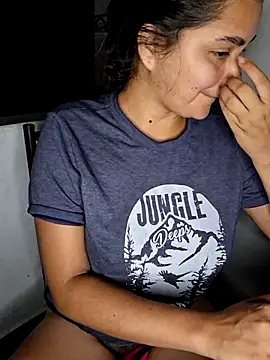 Snapshot of blerstefan1 chatting on 03.06.25 blerstefan1 online show from 03.06.25