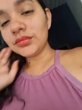 Snapshot of blerstefan1 chatting on 03.15.25 blerstefan1 online show from 03.15.25