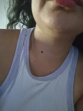 Snapshot of blerstefan1 chatting on 10.17.25 blerstefan1 online show from 10.17.25