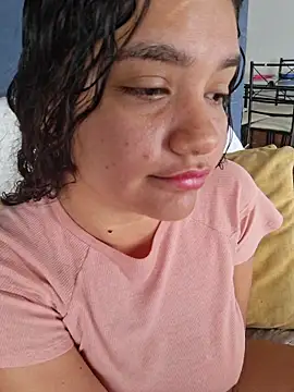 Snapshot of blerstefan1 chatting on 10.22.25 blerstefan1 online show from 10.22.25