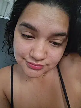 Snapshot of blerstefan1 chatting on 10.25.25 blerstefan1 online show from 10.25.25