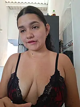 Snapshot of blerstefan1 chatting on 11.02.25 blerstefan1 online show from 11.02.25