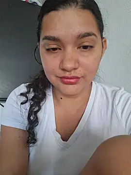 Snapshot of blerstefan1 chatting on 11.05.25 blerstefan1 online show from 11.05.25