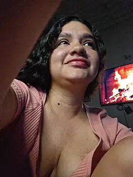 Snapshot of blerstefan1 chatting on 11.19.25 blerstefan1 online show from 11.19.25