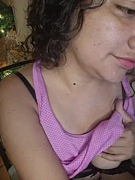 Snapshot of blerstefan1 chatting on 12.03.25 blerstefan1 online show from 12.03.25