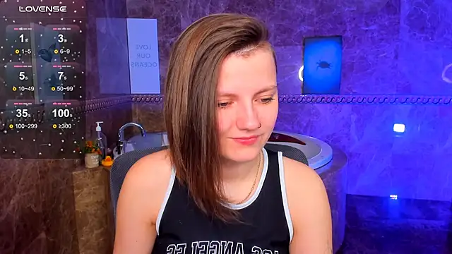 MelindaTin online show from 04.10.26