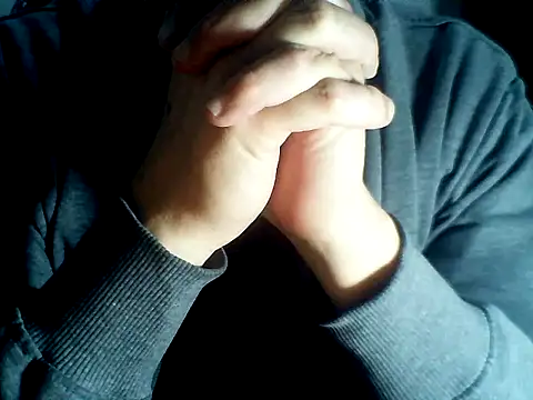 Snapshot of Latinjim29 chatting on 12.15.25 Latinjim29 online show from 12.15.25