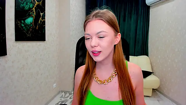 Strawberrye online show from 03.12.25