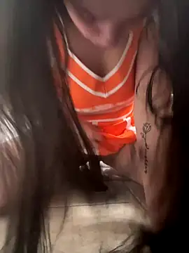 Snapshot of joeystaciee chatting on 09.21.25 joeystaciee online show from 09.21.25