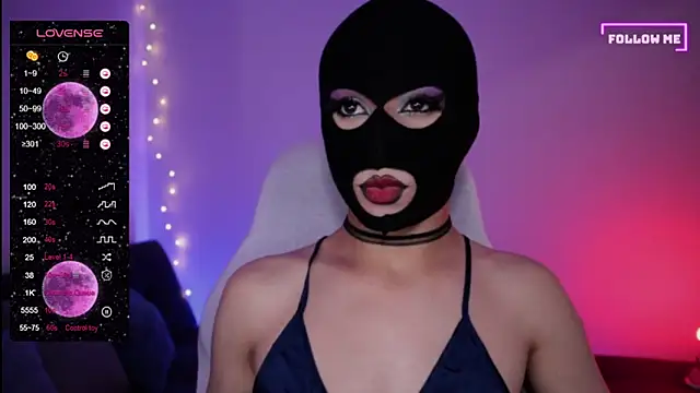 Snapshot of Bigfemblue chatting on 01.18.25 Bigfemblue online show from 01.18.25