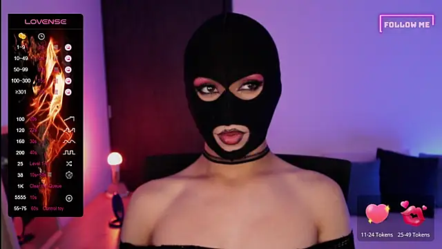 Snapshot of Bigfemblue chatting on 03.16.25 Bigfemblue online show from 03.16.25