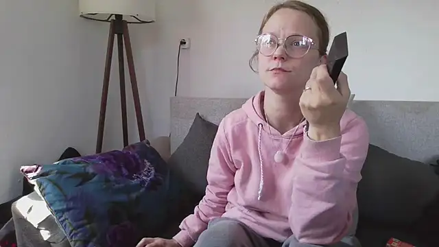 little-leni online show from 04.01.26