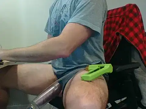 Snapshot of Bloopers66 chatting on 01.28.25 Bloopers66 online show from 01.28.25