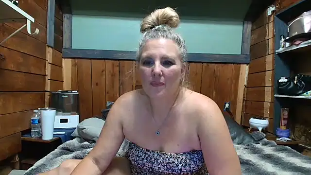 lisaxlovexxx online show from 06.10.26