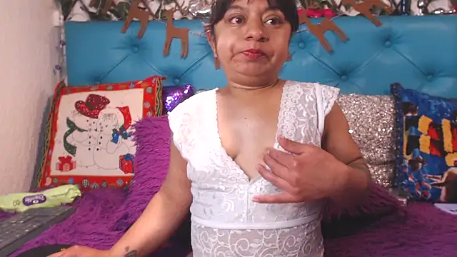 SARAWILLS online show from 12.15.25