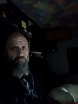 Snapshot of Dgp42o0o chatting on 10.25.25 Dgp42o0o online show from 10.25.25