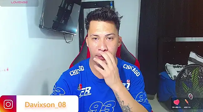 boyhot23x online show from 02.14.25