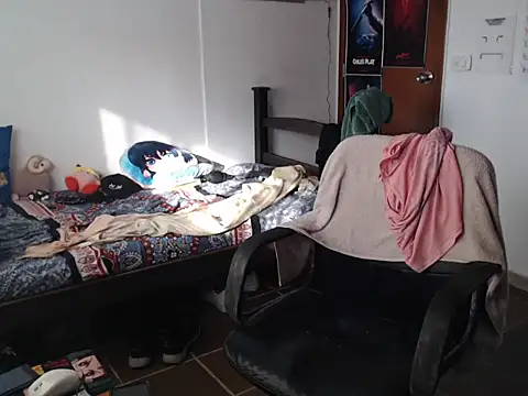 Snapshot of alisterxxx chatting on 01.25.25 alisterxxx online show from 01.25.25