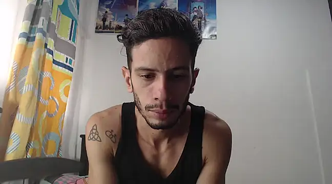 Snapshot of alisterxxx chatting on 02.22.25 alisterxxx online show from 02.22.25