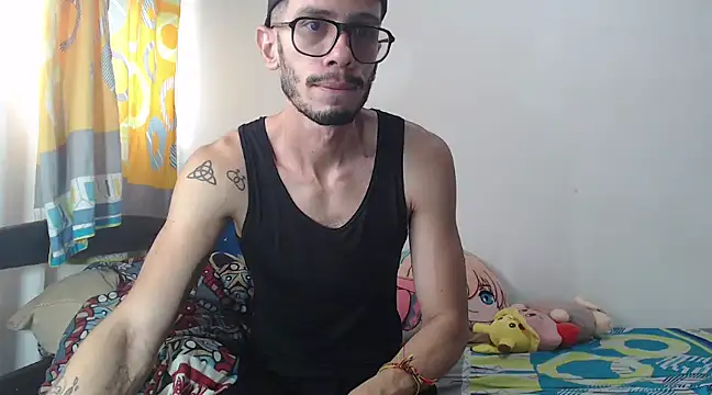 Snapshot of alisterxxx chatting on 03.12.25 alisterxxx online show from 03.12.25