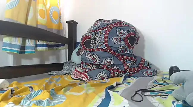 Snapshot of alisterxxx chatting on 03.19.25 alisterxxx online show from 03.19.25