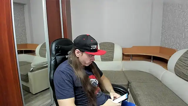 Marrymepls online show from 11.05.25