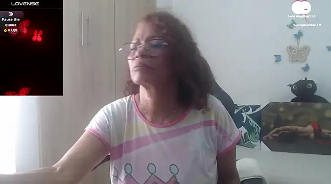 Snapshot of BustyMilf_ chatting on 02.09.25 BustyMilf online show from 02.09.25