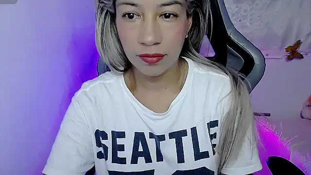 ninatiny online show from 11.07.25