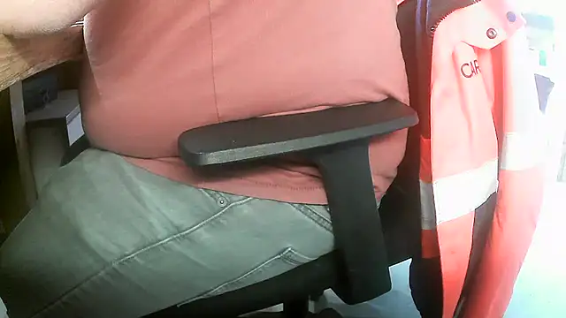 Snapshot of Cygnus58topchef chatting on 10.17.25 Cygnus58topchef online show from 10.17.25