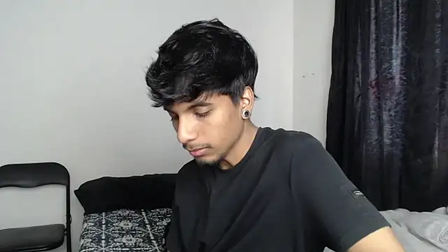 Snapshot of stevenosori chatting on 11.03.25 stevenosori online show from 11.03.25