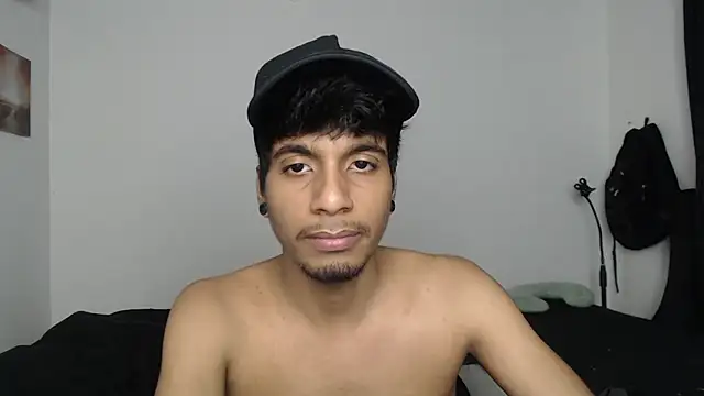 Snapshot of stevenosori chatting on 11.30.25 stevenosori online show from 11.30.25