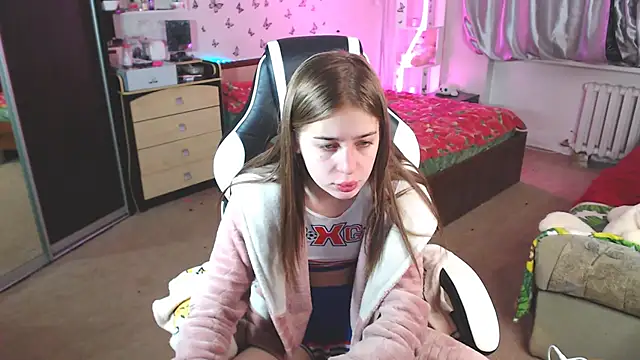 Kira honeyy online show from 01.31.25