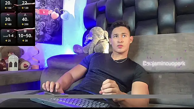 BenjaminCooperk online show from 11.19.25