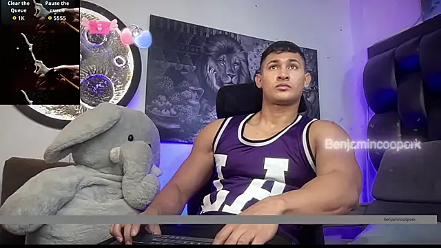 Snapshot of BenjaminCooperk chatting on 12.22.25 BenjaminCooperk online show from 12.22.25